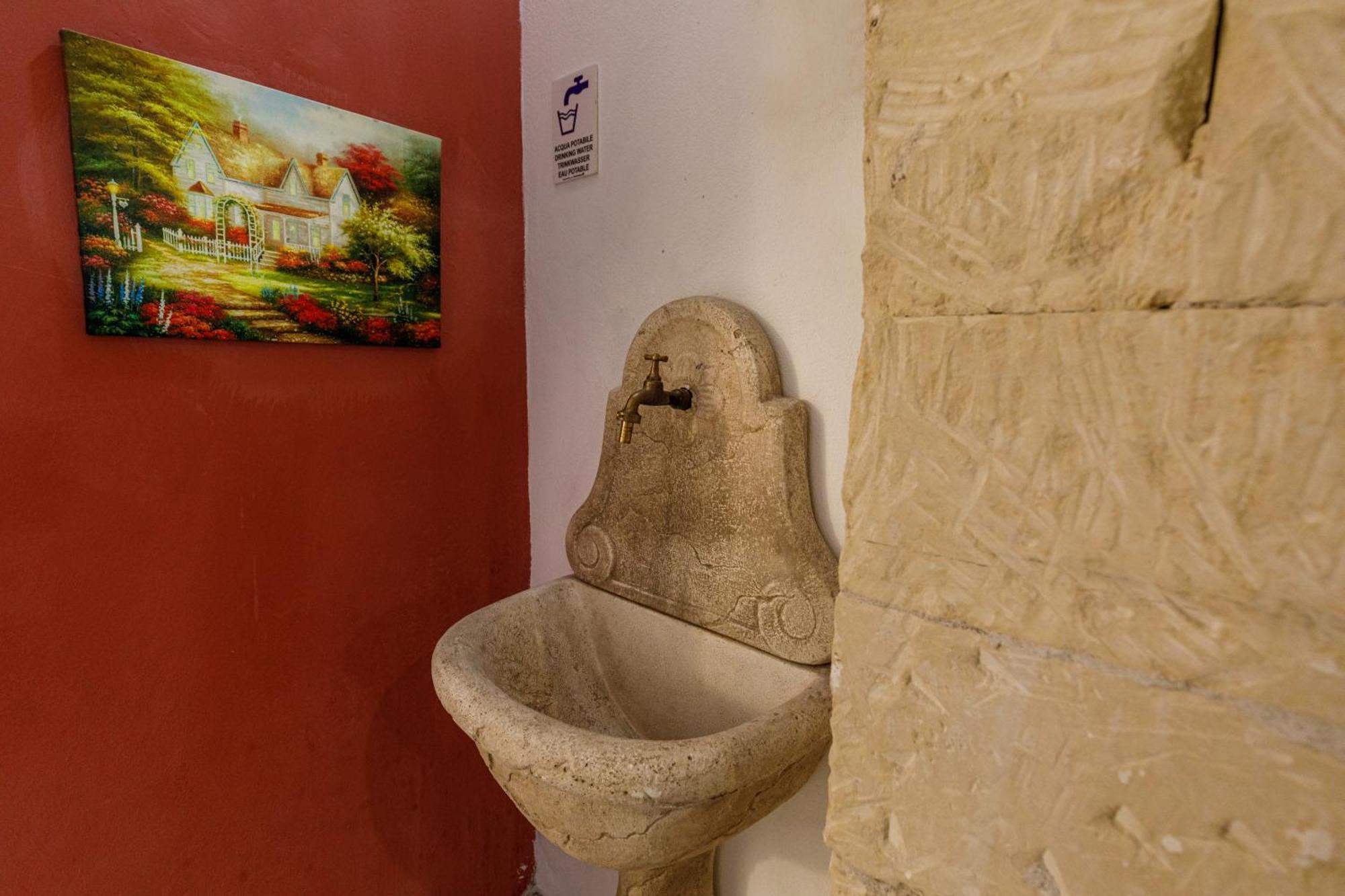 Onlyrooms II - Old Town & Typical Food كالياري المظهر الخارجي الصورة